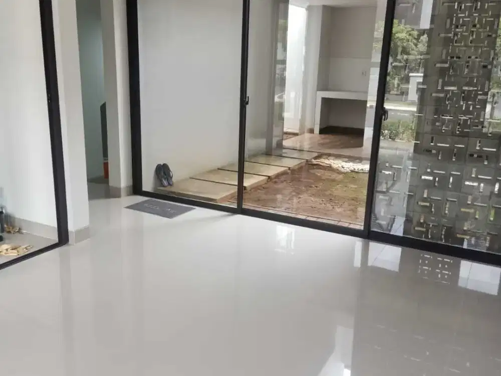 Disewakan Rumah Siap Huni di Cluster Flora Summarecon