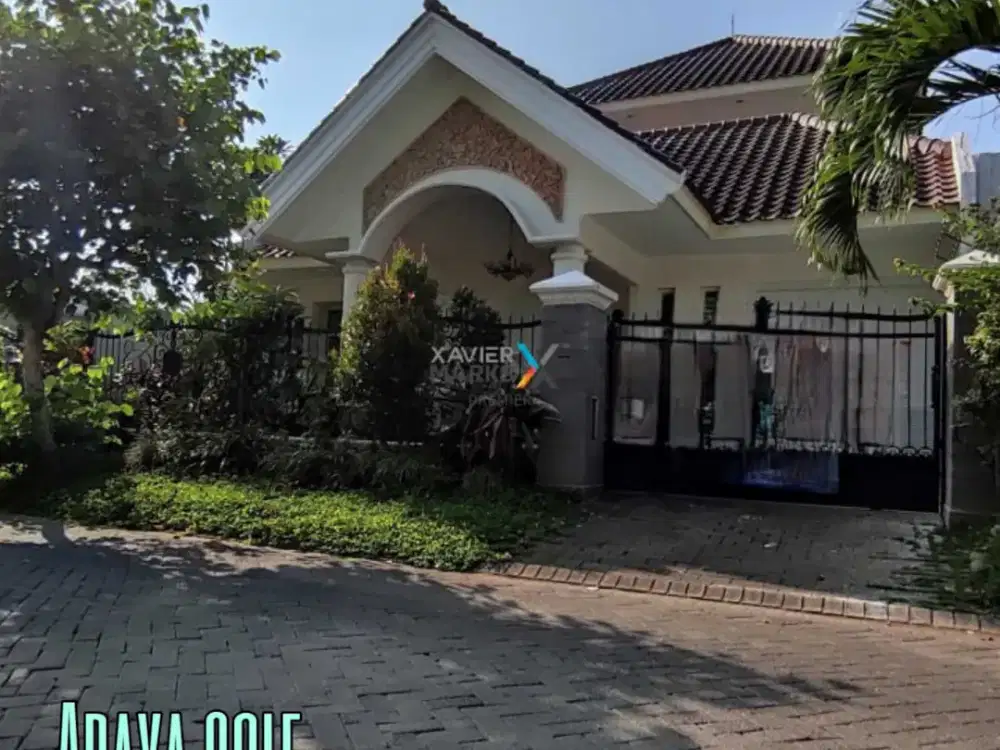 Rumah bagus sangat terawat di araya golf Malang