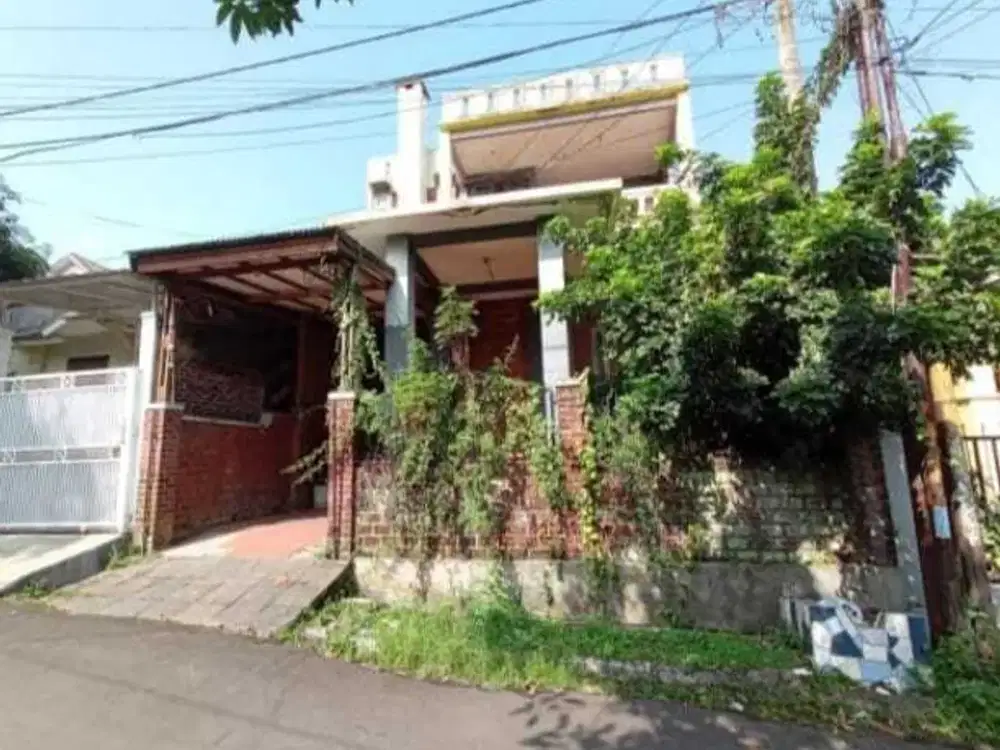 Rumah LELANG MURAH 2 lantai bagus di Komplek Gending Mas