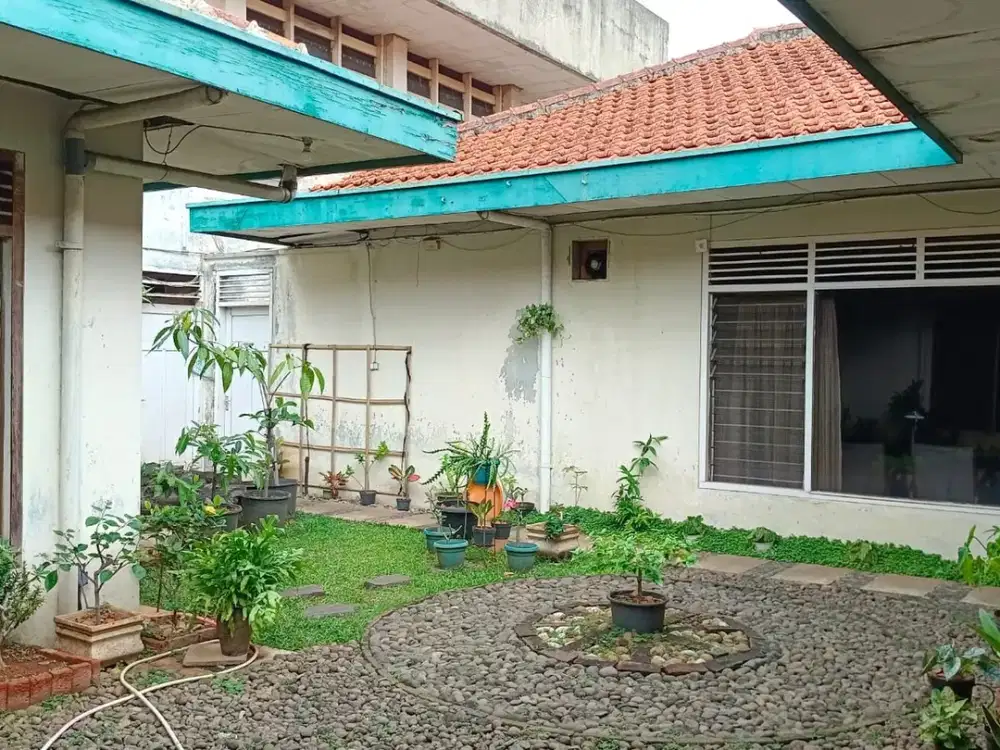 Dijual Rumah Akses lokasi yang sangat strategis di Pondok Pinang