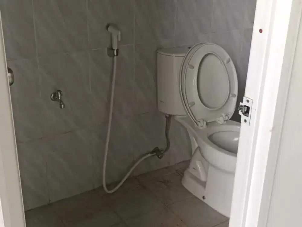 DISEWAKAN GUDANG BARU DI PERGUDANGAN YUGI,KALIBARU,PAKUHAJI,TANGERANG