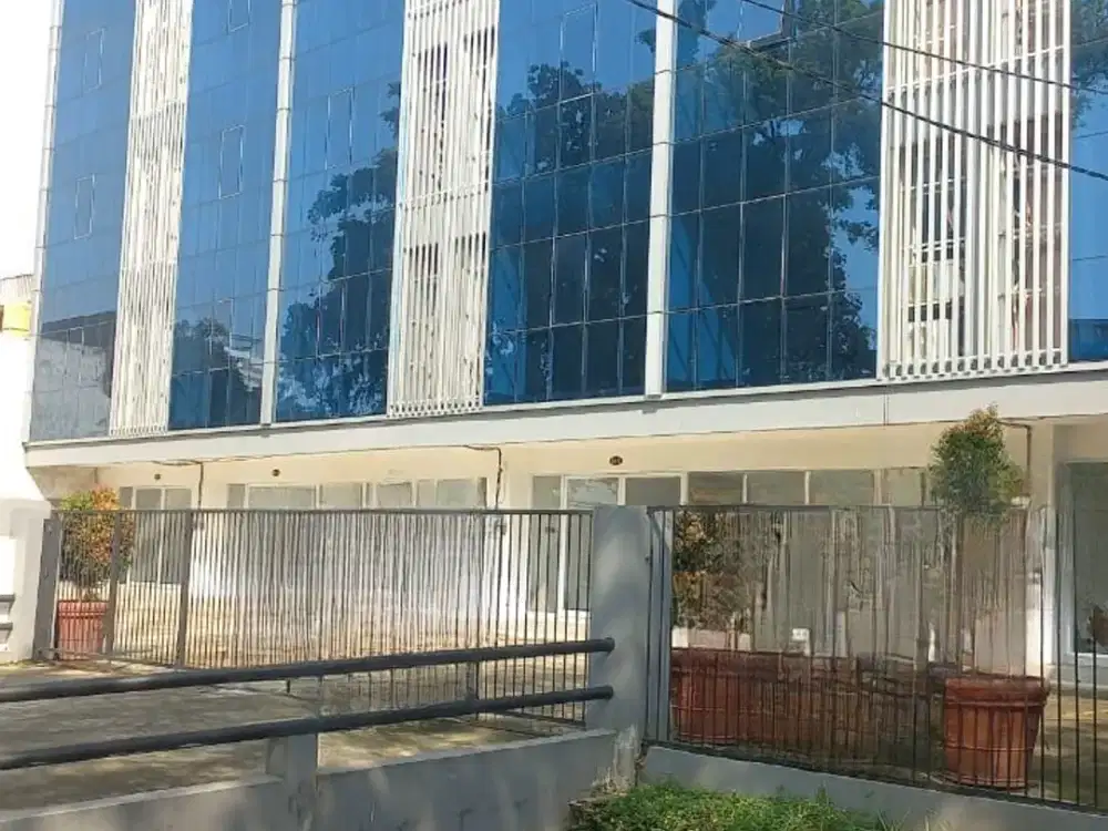 Ruko cantik minimalis 5 lantai di Jakarta Selatan