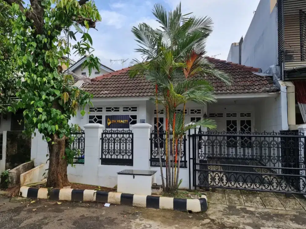 Rumah dengan lokasi yang strategis di cibubur