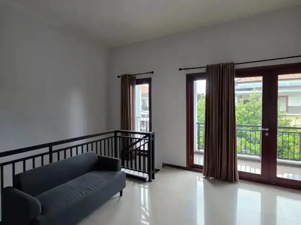 Disewakan Rumah 2 Lantai Ful Furnis Perumahan Araya Galaxy Bumi Permai