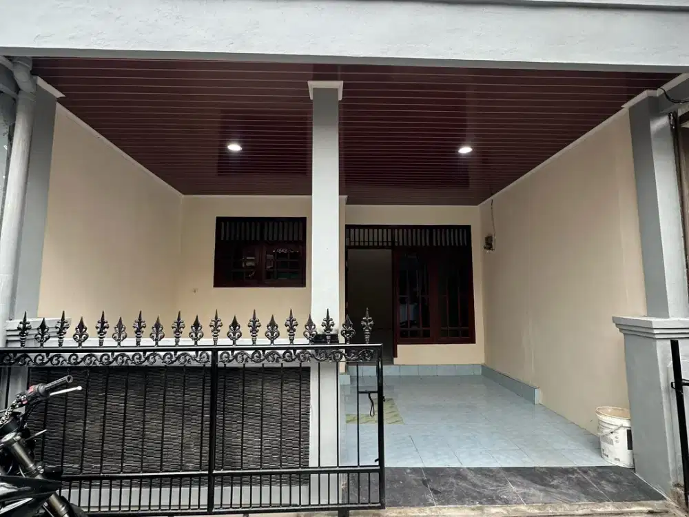 Rumah Ter Murah Kranggan Permai Rapih SHM Cakep dan langka terjadi
