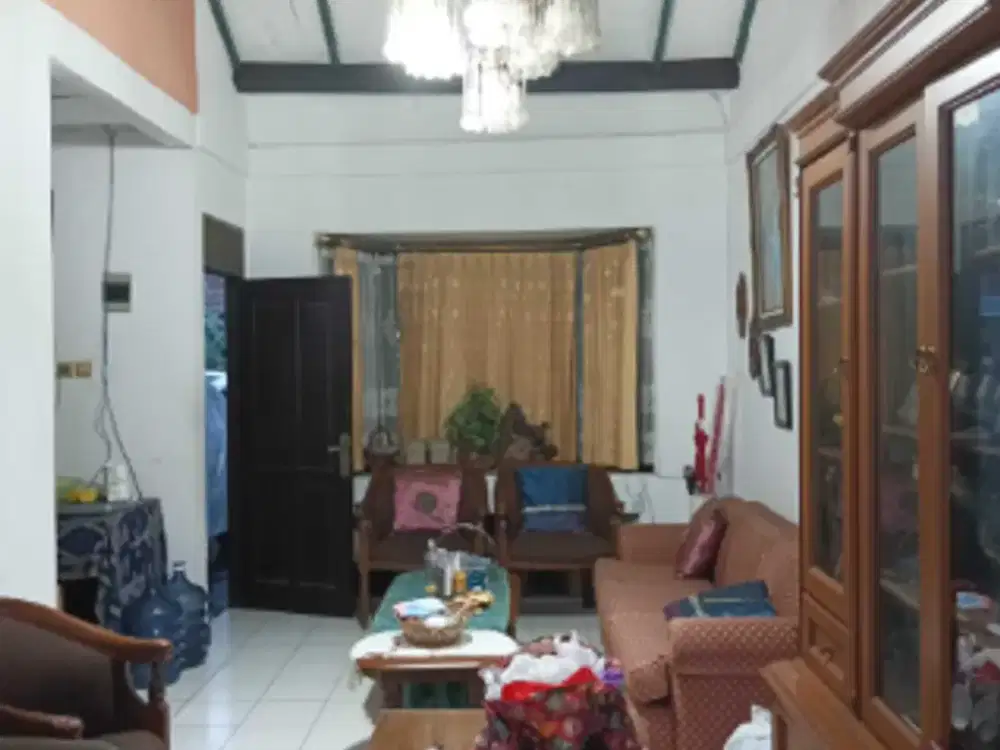 Jual rumah siap huni   di Bintaro jaya sektor 4 tangerang selata