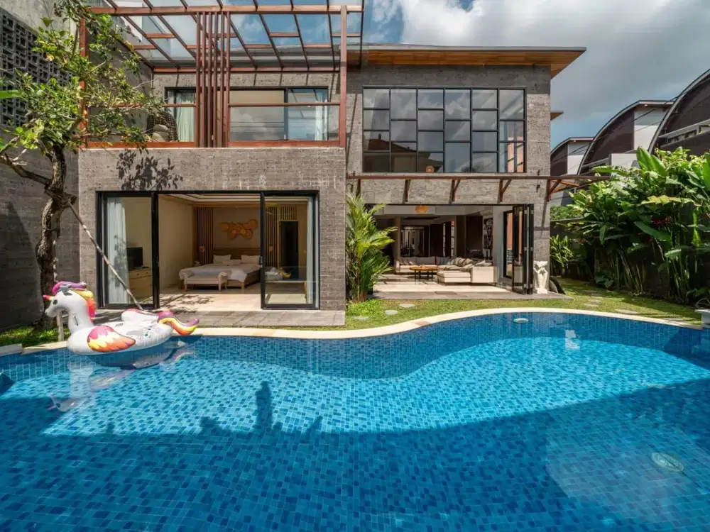 Villa Mewah 4KT di Kerobokan Dekat Canggu