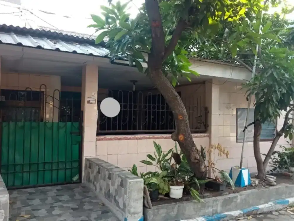 HITUNG TANAH Rumah Lama Perlu Renovasi di Wisma Tropodo SDA.