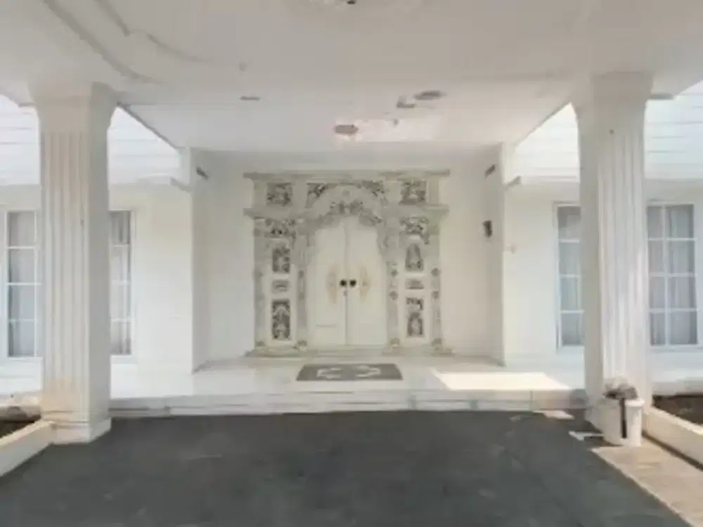 Rumah Mewah siap huni Dengan Model American Classic di Kompek GBA