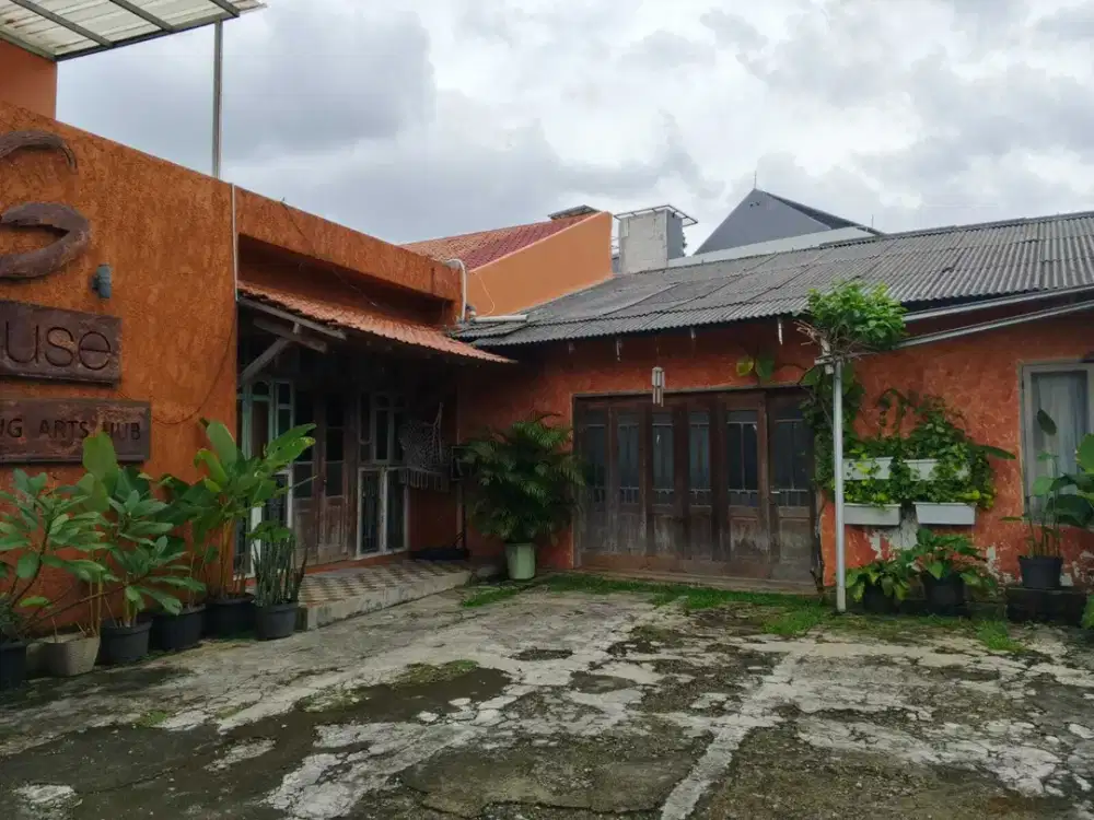 Rumah jl kesehatan bawah bintaro jakarta selatan