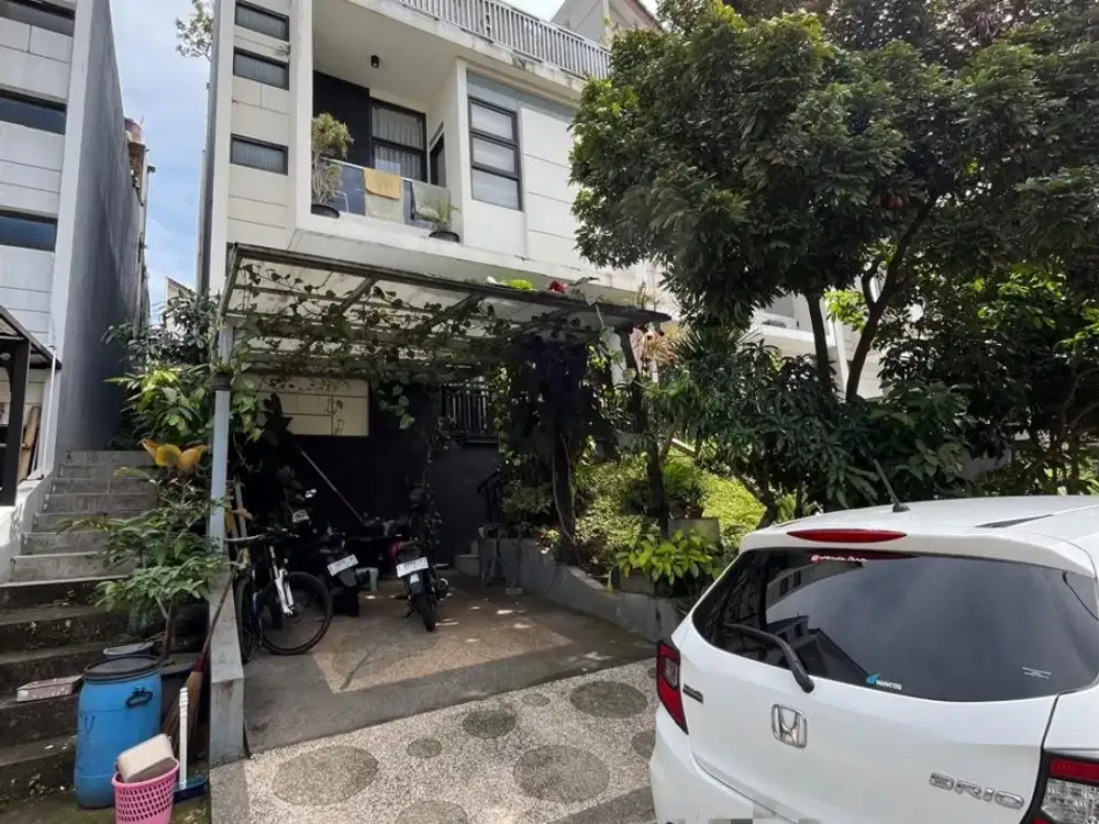Dijual Rumah 3 Lantai Bandung City View 4 kamar-Bandung Timur -Asri