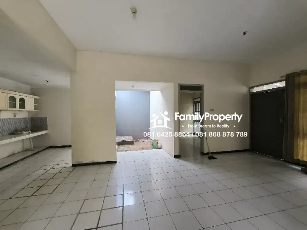 Rumah Hoek 3KT di Puri Anjasmoro, Semarang Barat