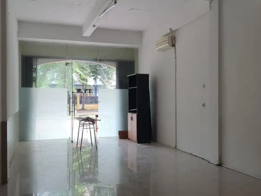 Disewakan Ruko Taman Palem Lestari Uk 4x12