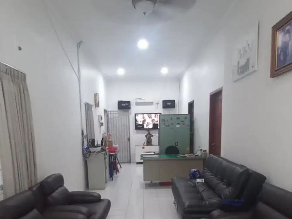 Dijual Rumah Tanjung Duren Barat II no 2 Kelurahan Hadap Selatan