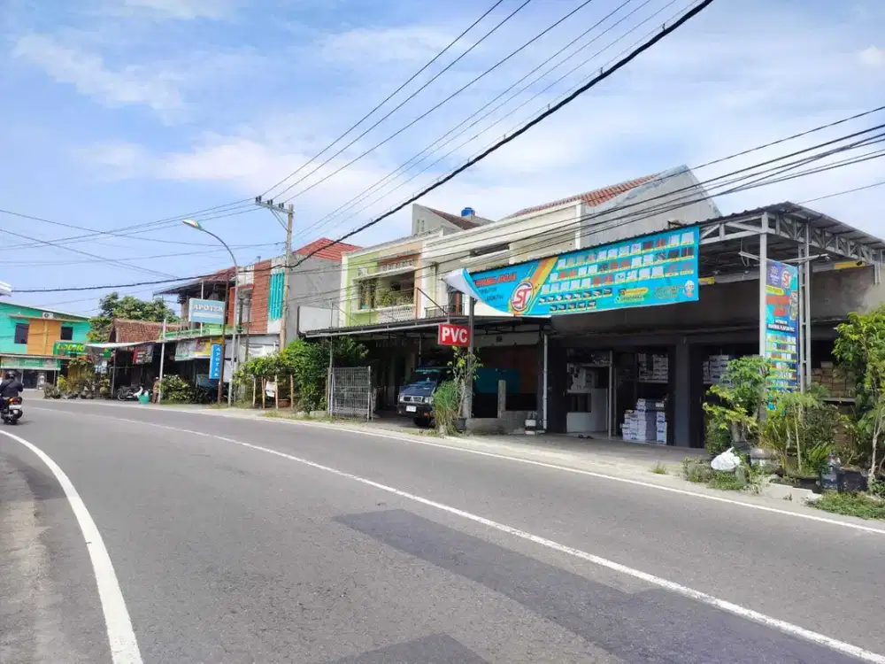 Ruko 2 Lantai lokasi Jalan utama Gito Gati dekat SCH