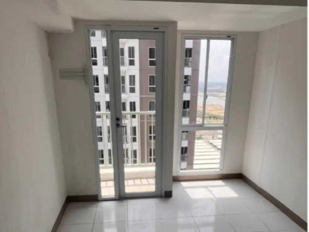 Disewakan apartemen Tokyo Riverside pik2 studio kosong 8jt/thn