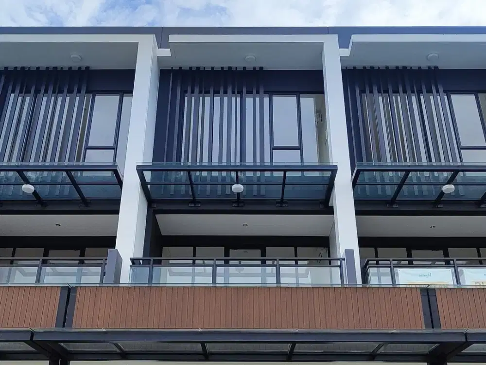 Disewakan Cepat Ruko Hampton evenue 3 Lantai Di Gading Serpong