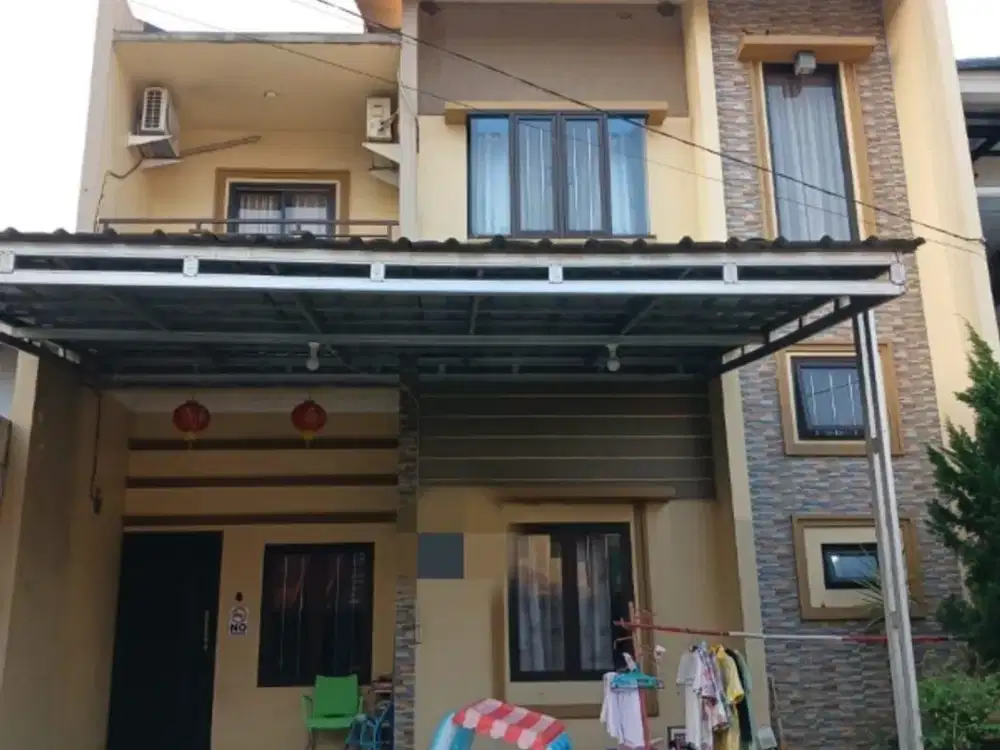 disewakan rumqh bagus dan besar full furnish di citra raya