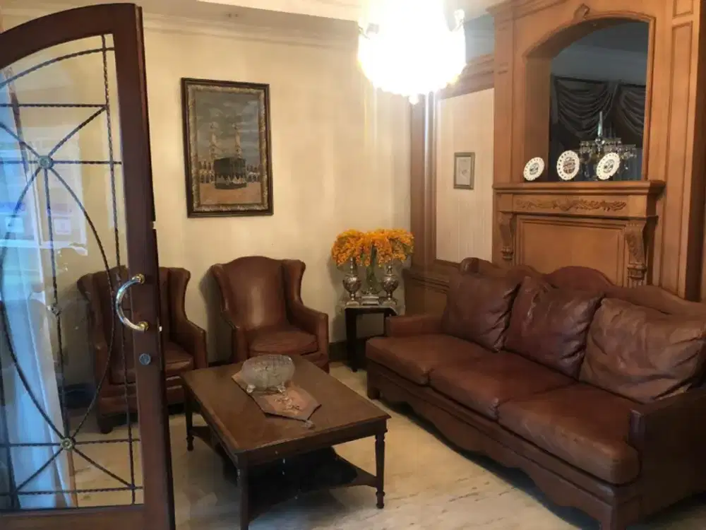 Dijual Cepat Rumah Lux Strategis Di Main Road Sayap Cipaganti Bandung