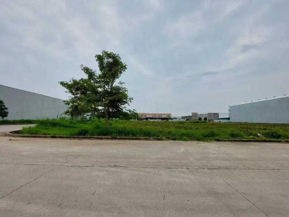 Kavling Laksana Tahap 1 Gandeng 2 Uk 30x62 1.860 m hadap selatan