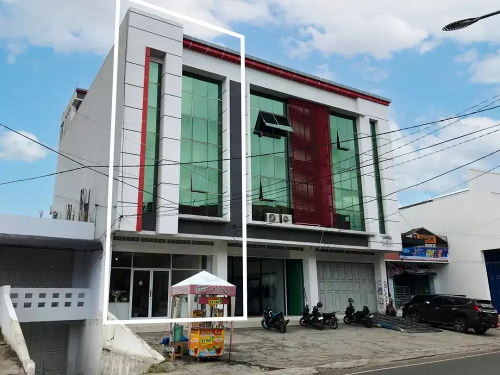 Ruko Mewah dan Luas tepat di Pusat Kota Cianjur