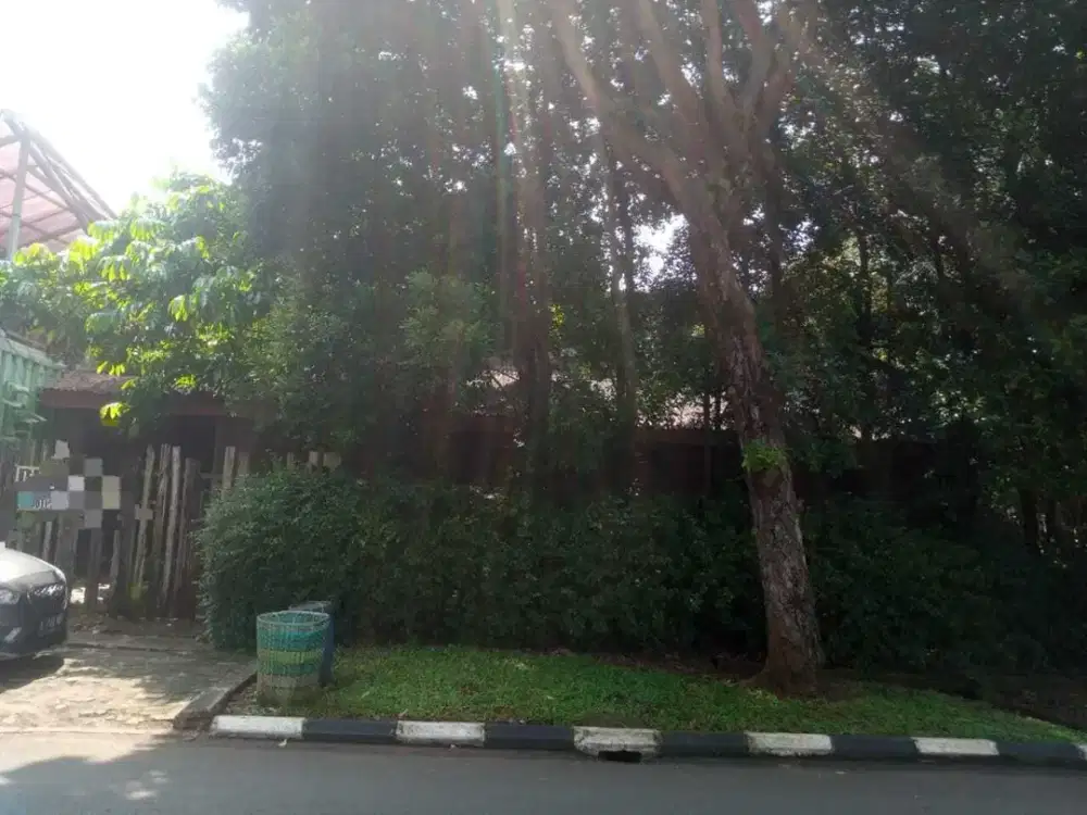 Dijual Rumah Hitung Tanah Posisi Hoek di Puspitaloka BSD