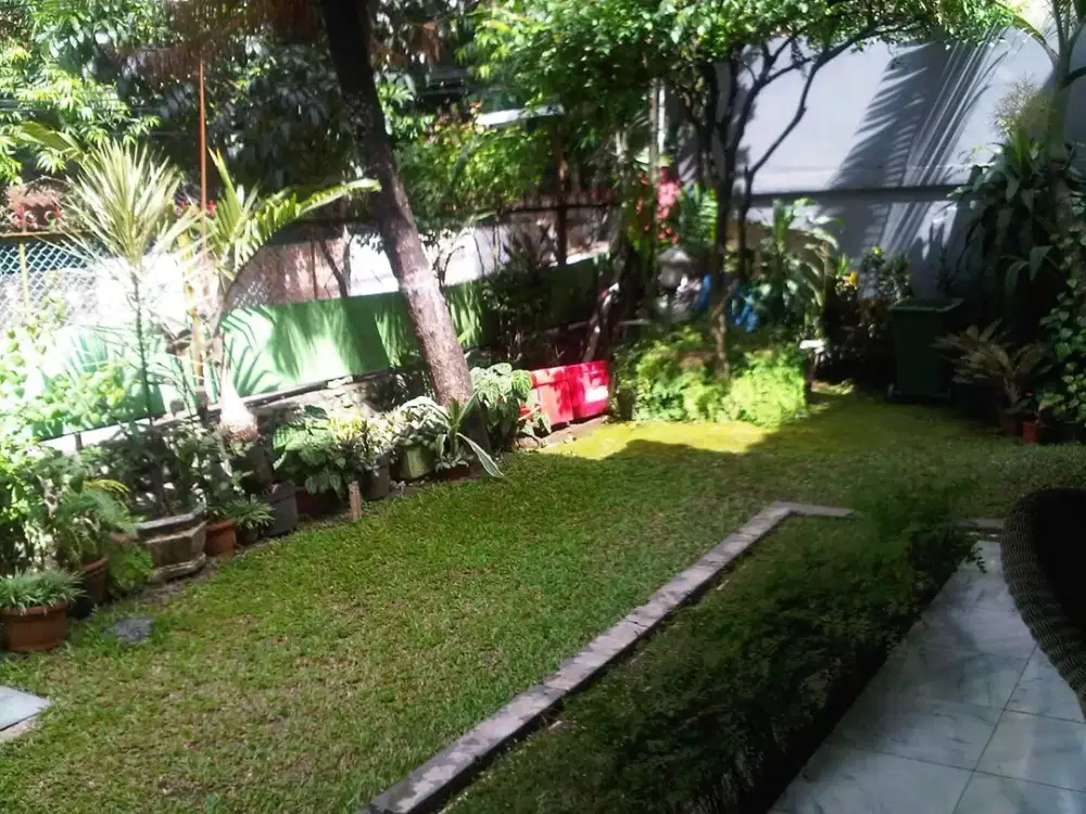 Dijual Rumah dipinggir Jln. Caringin Tim Cilandak Jaksel