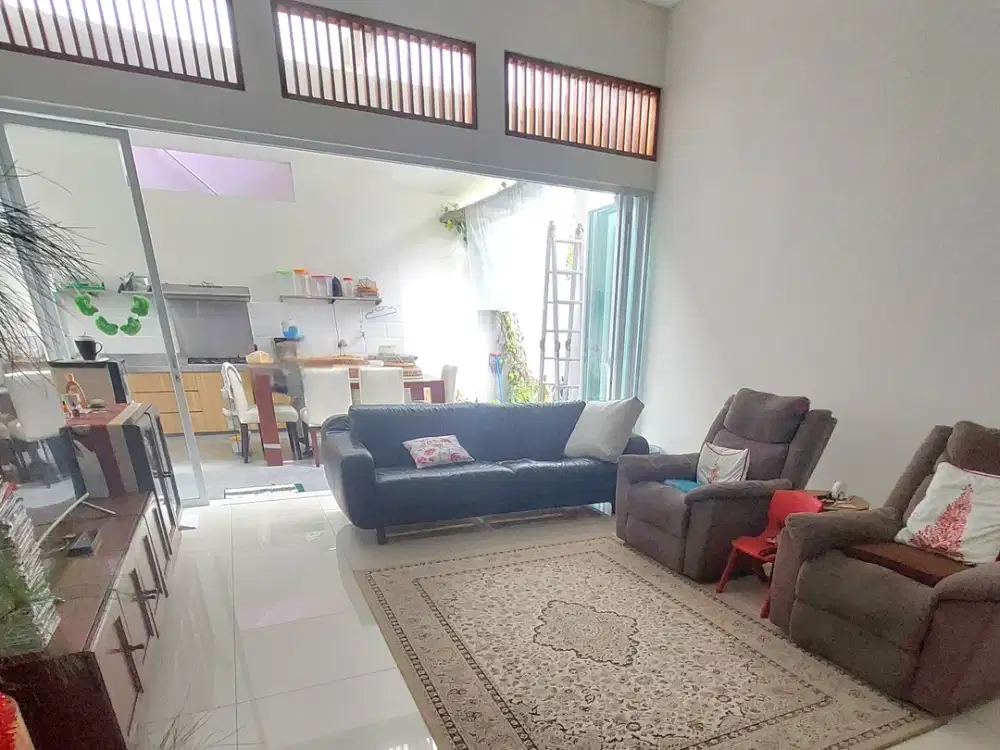 Jual Rumah Sudah Renovasi KBP Mainroad Tatar Jingganagara 1,5 Lantai