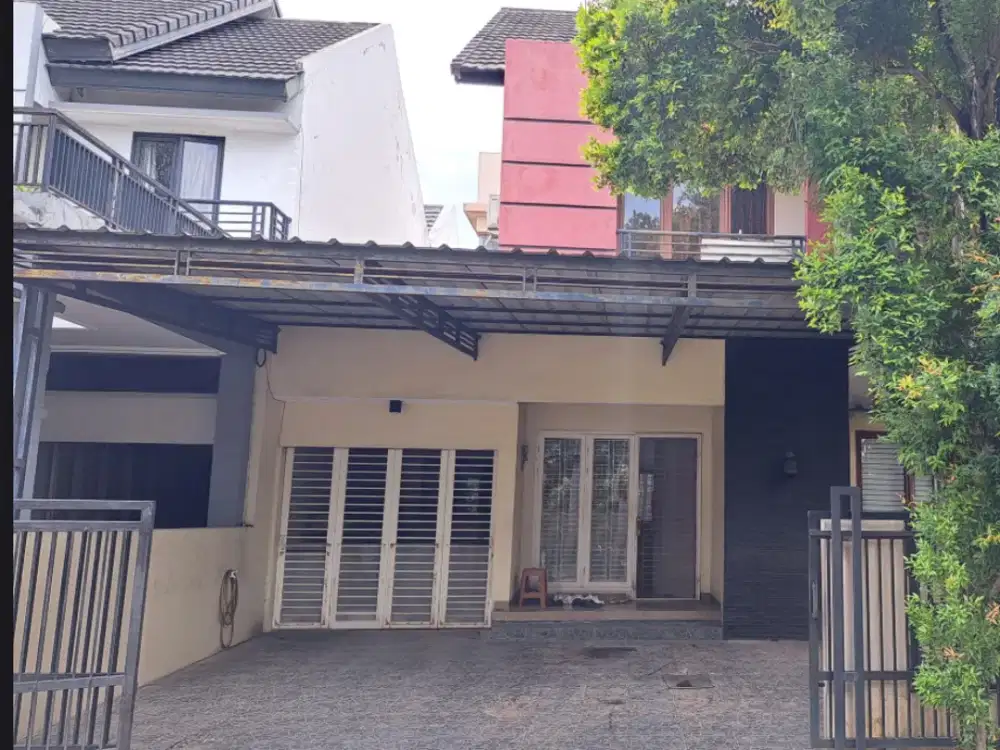 Di Jual Murah Rumah 10x20 2 lantai BSD