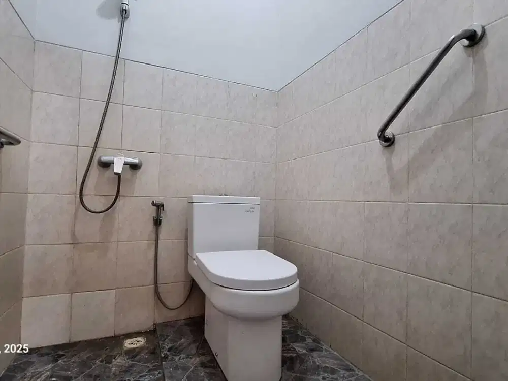 Dijual Rumah Hook di Fortune Spring Graha Raya