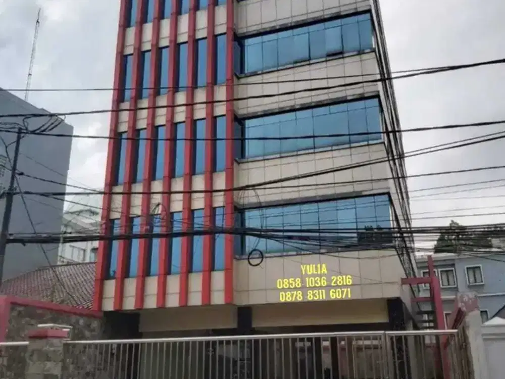 GEDUNG PERKANTORAN 4 LANTAI CIKINI MENTENG JAKARTA PUSAT