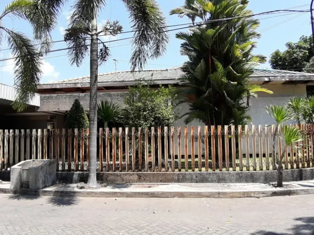 Dijual cepat Rumah Jl  Bintang Diponggo dekat mall CW (BB)