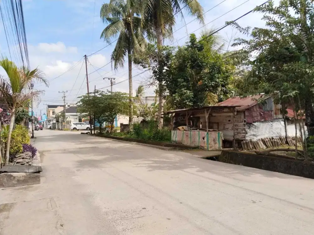 Tanah dekat simpang dogan