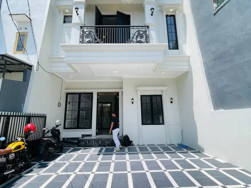 Rumah 2 lantai di GDC