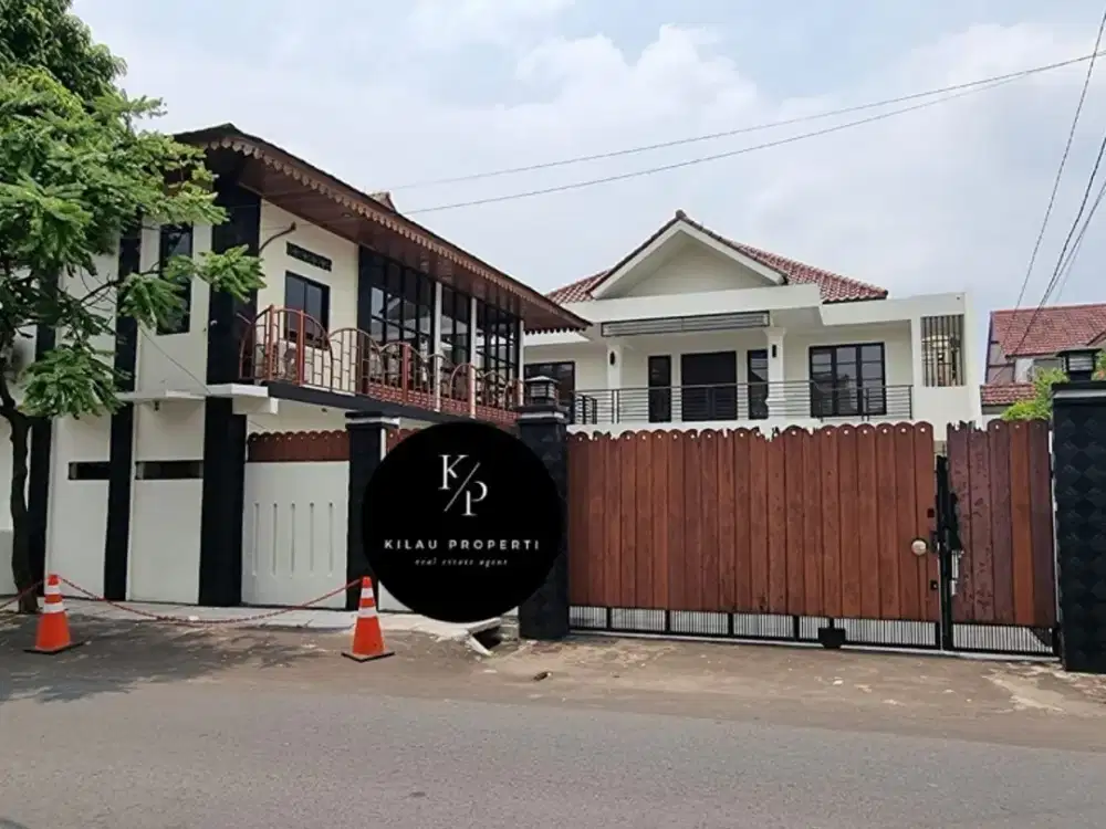 Rumah Mewah semi Furnish kawasan Kramat Jati Jakarta Timur