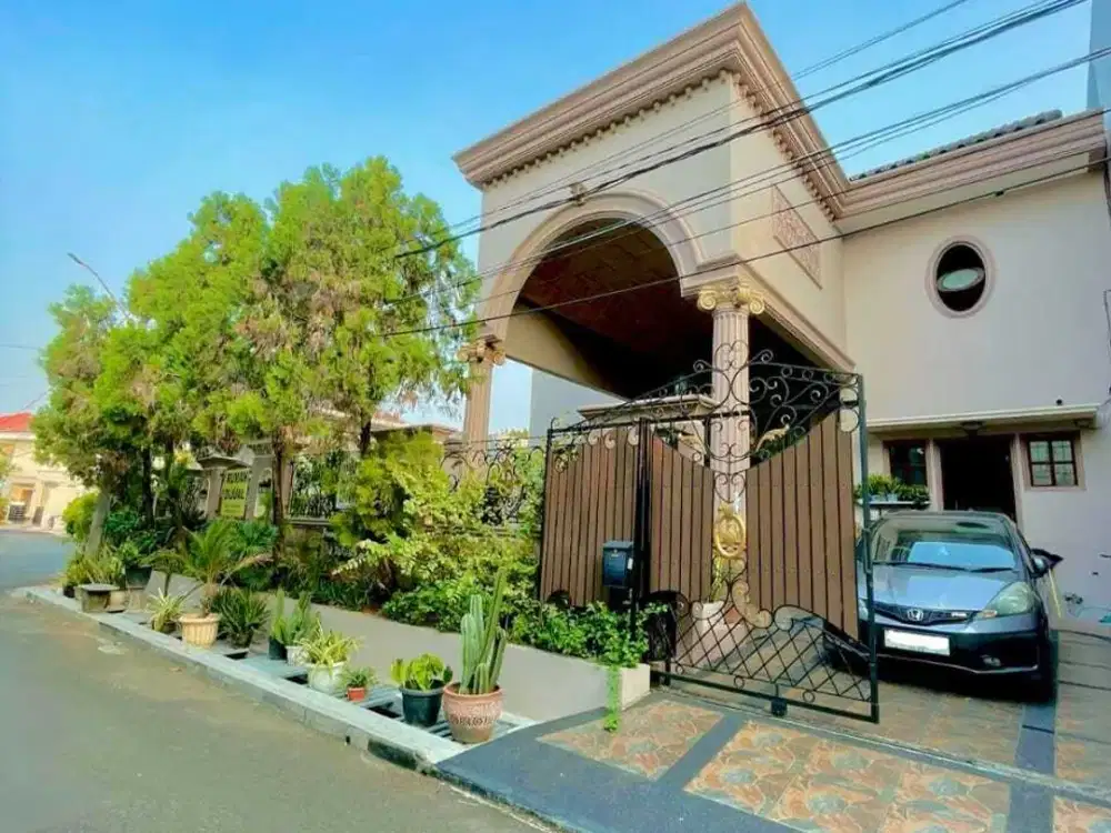 LEBAK BULUS CILANDAK RUMAH MEWAH LUAS DENGAN PRIVATE POOL BESAR Z41
