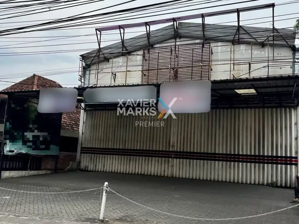 Dijual Ruang Usaha ex Showroom Mobil di Poros Jalan, Blimbing