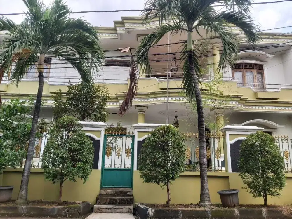 Rumah Bagus Siap Huni dan bebas banjir di Duren Sawit