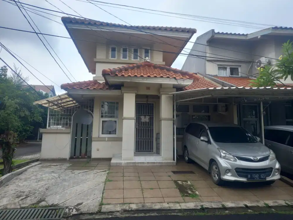 Dijual rumah  hoek Taman Parahyangan lippo karawaci