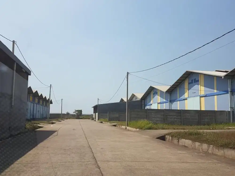 Gudang Luas Bersih Rapi di Sentra Kosambi