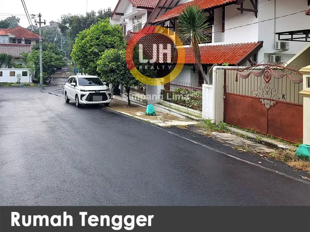 Rumah siap huni di jalan Tengger Raya Semarang dekat dengan Akpol