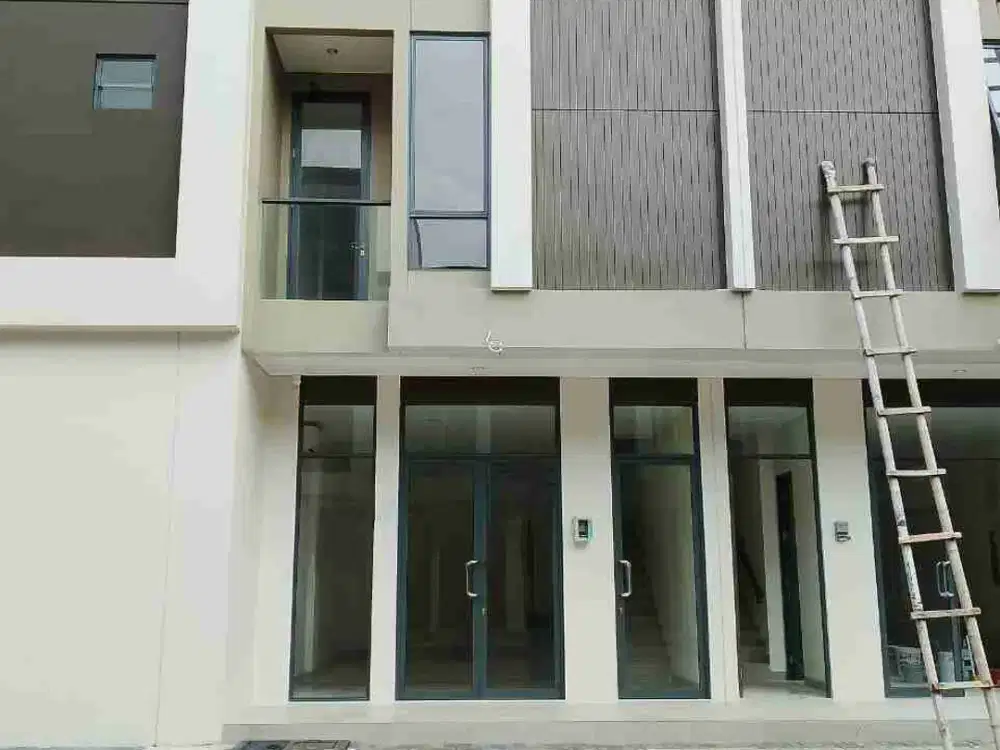 DISEWAKAN Ruko VERONA JUNCTION Gading Serpong