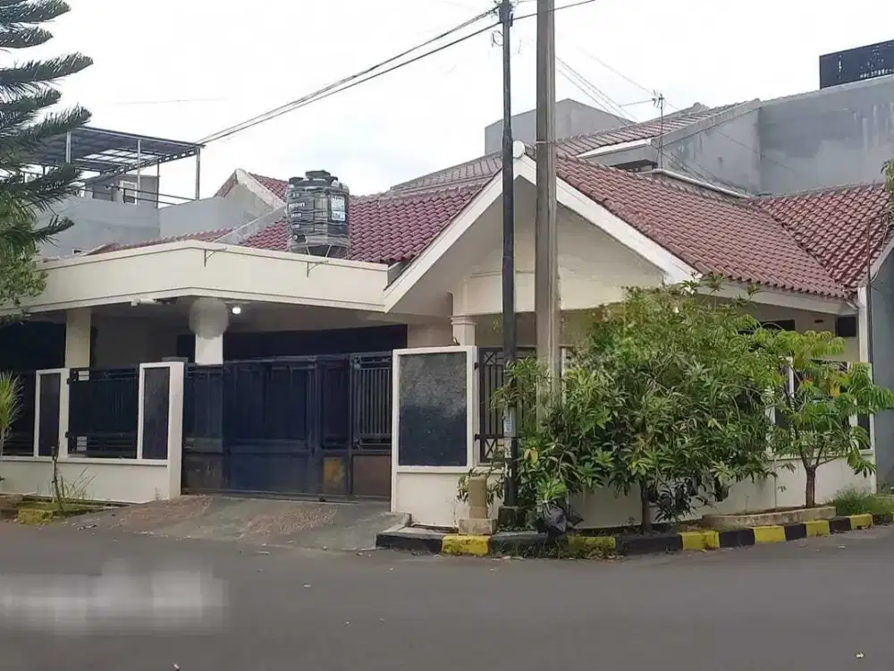 Rumah Hoek LT. 120 Semi Furnished Bebas Banjir Di Duta Harapan Bekasi