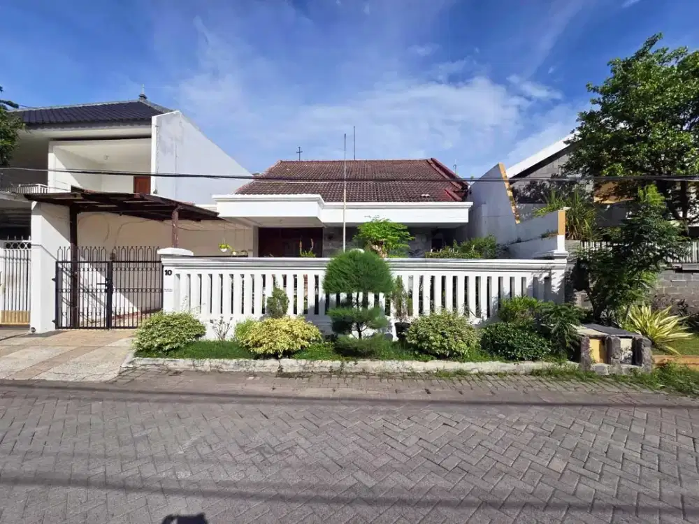 Rumah di Sarono Jiwo dekat Jemursari