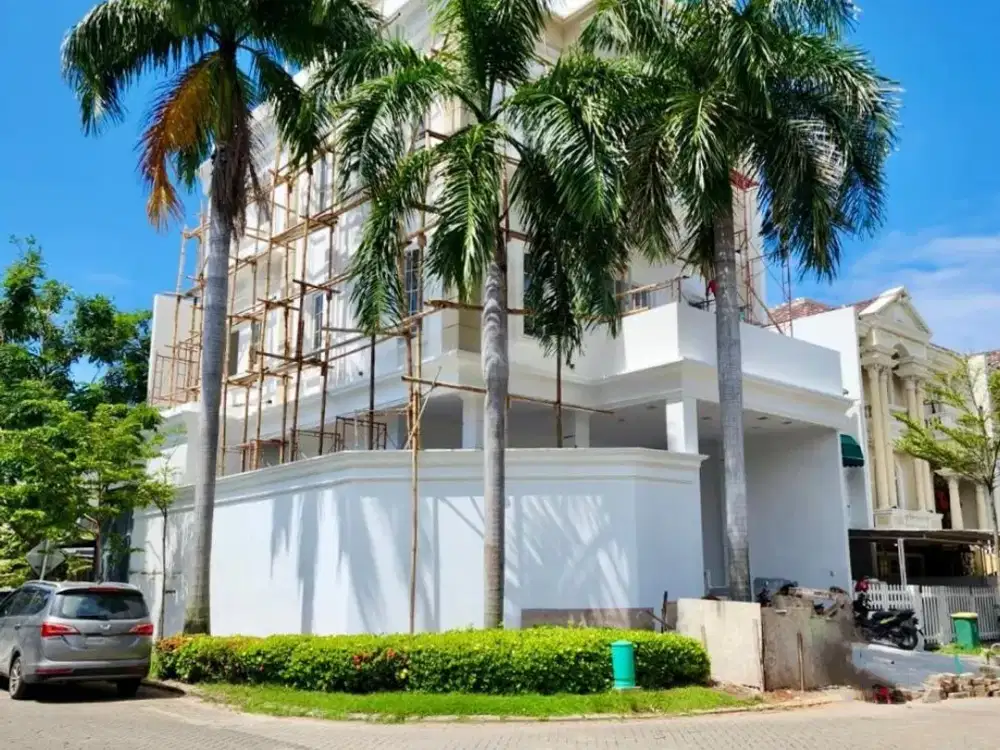 Rumah Sultan Hook Di Layar Permai PIK Jakarta Utara