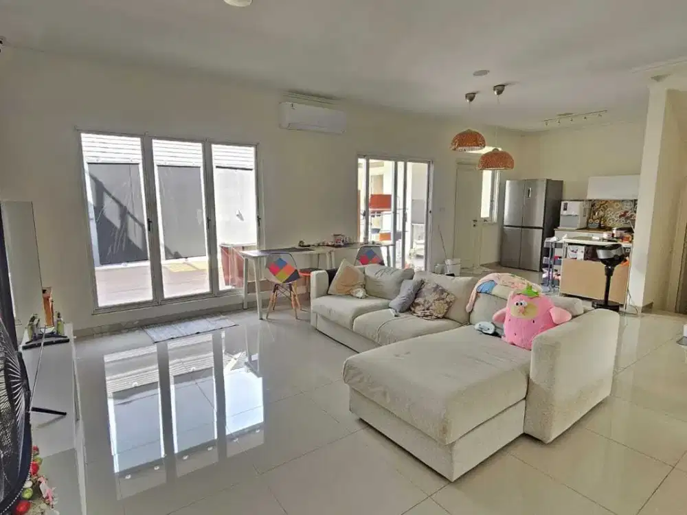 JUAL CEPAT RUMAH SUVARNA SUTERA LEBAR 9