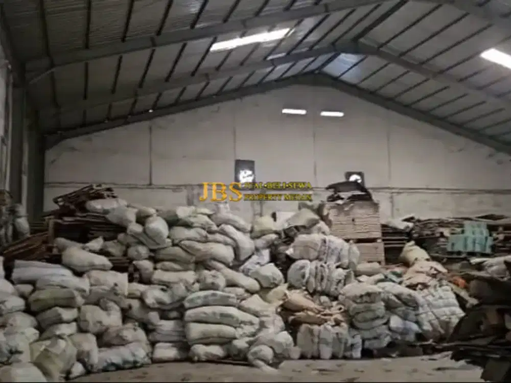Dijual Gudang di Jalan Irian Barat (Sebelum SPBU Sampali) - Medan