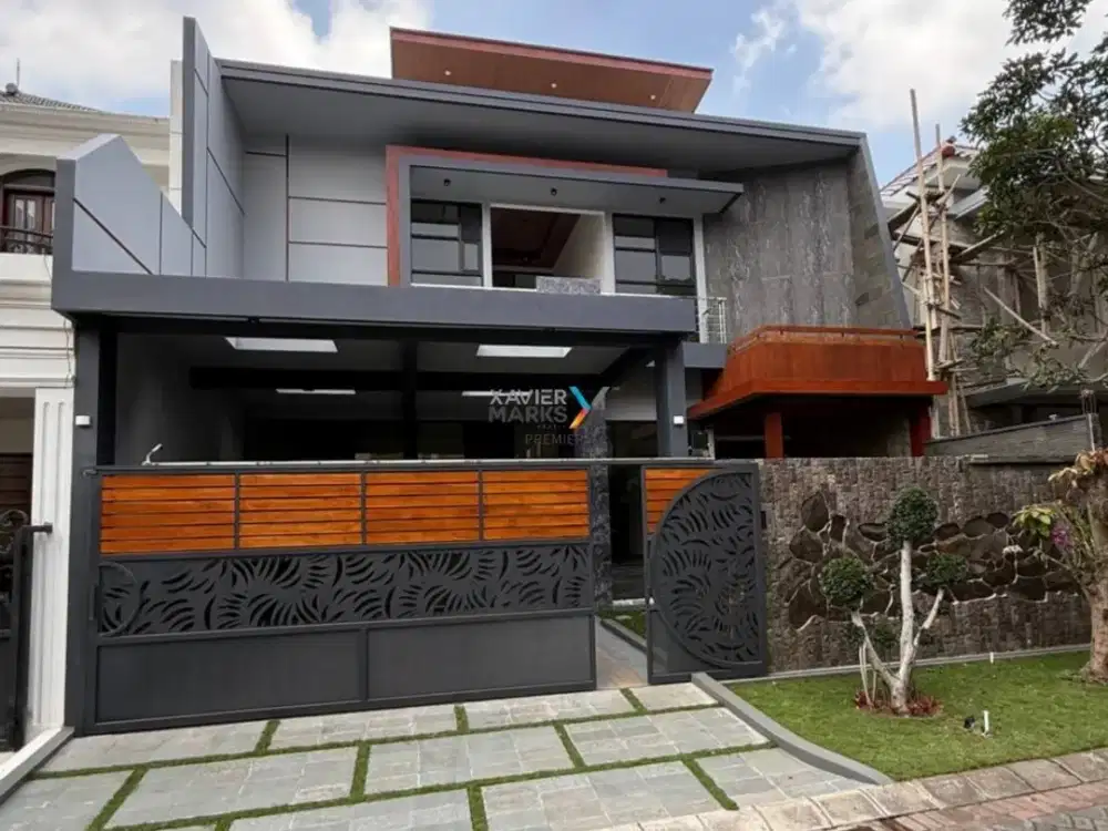 Rumah Modern Kondisi Baru Gress di Cluster Nieuw Indie Araya, Blimbing