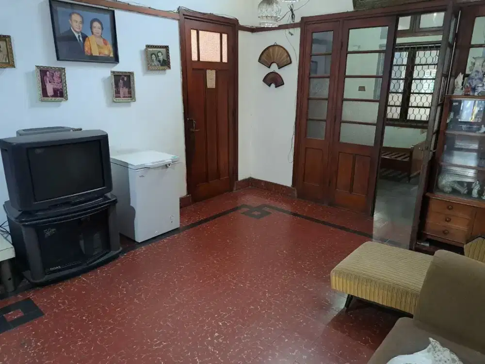 Rumah Terawat Lokasi Strategis Mainroad Siap Huni Pajajaran Cicendo