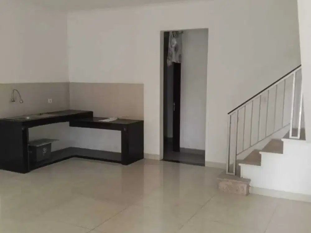 Sewa Rumah Golf Island Cluster Piano Ukuran 6x12,5 Unfurnish